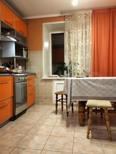 3-к. квартира, 60 м², 2/6 эт.