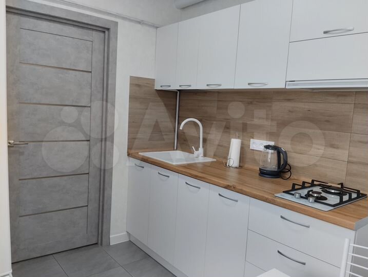 2-к. квартира, 43 м², 1/1 эт.