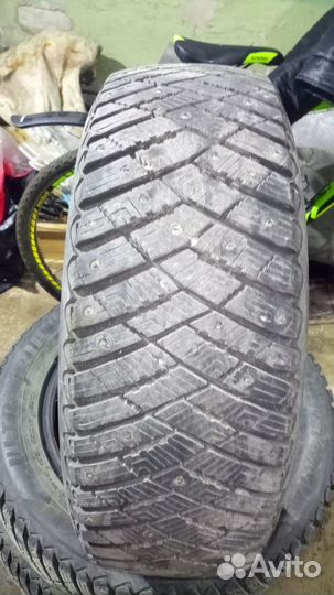 Goodyear Ultragrip Ice Arctic 195/60 R15 88T
