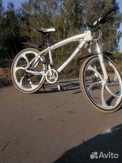 Велосипед скоростной на литых дисках