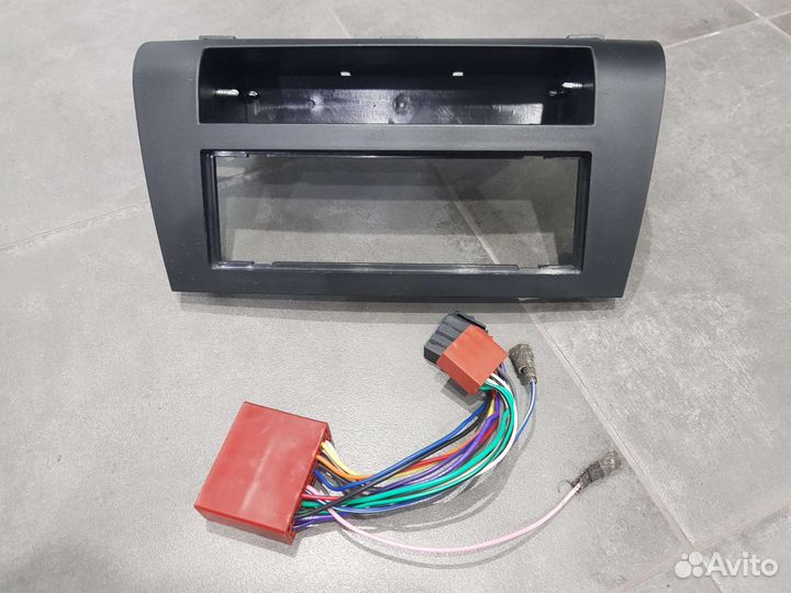 Рамка переходная для магнитолы mazda 3