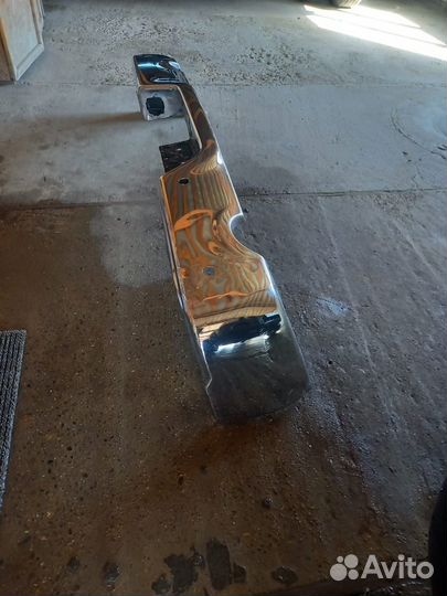 Бампер на Dodge Ram 1500