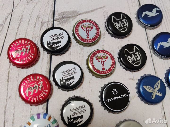 Плакетки металлические крышки пробки в коллекцию