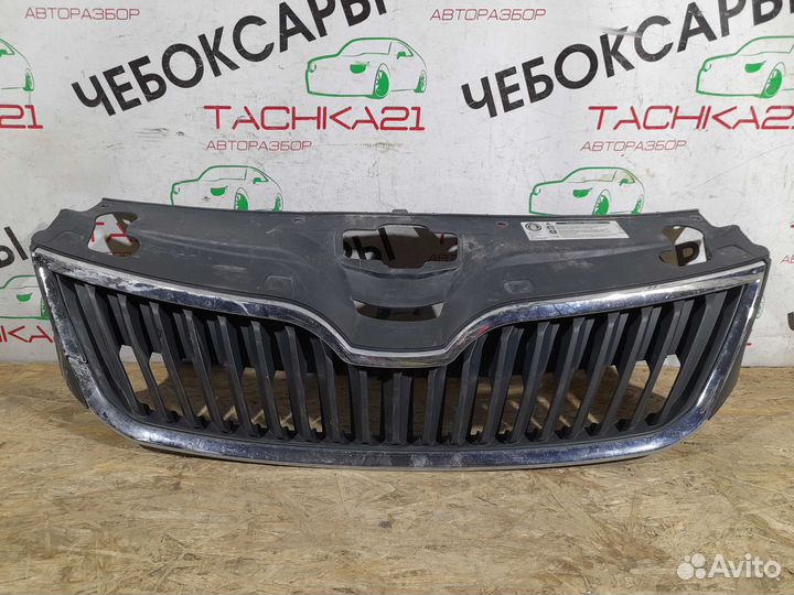 Решетка радиатора Skoda Rapid (2012-2020)