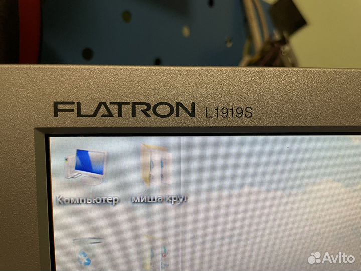 Монитор LG flatron L1919s