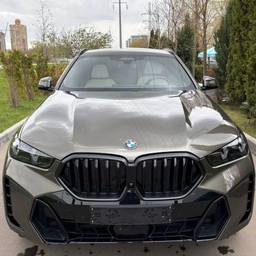 BMW X6 3.0 AT, 2025, 4 300 км