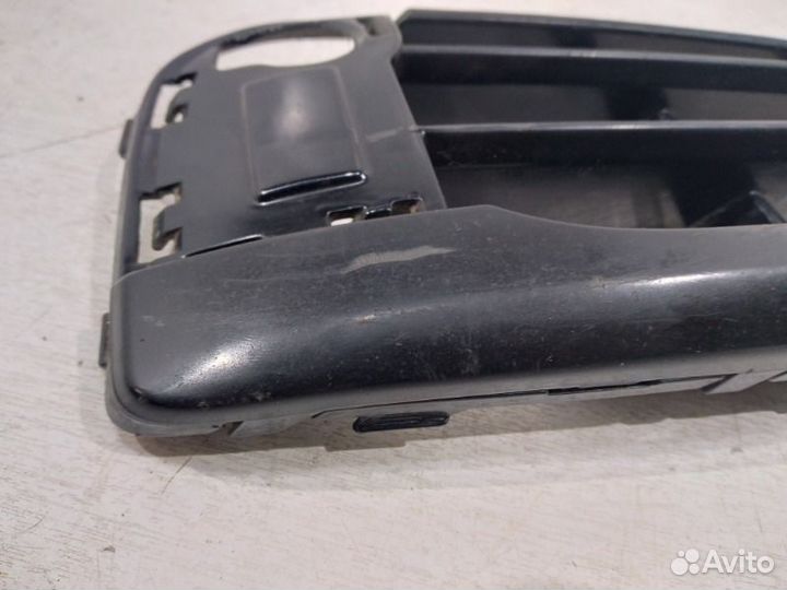 Решетка бампера передняя левая Bmw X1 F48 2015