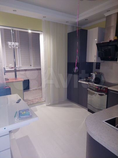 2-к. квартира, 65 м², 4/12 эт.