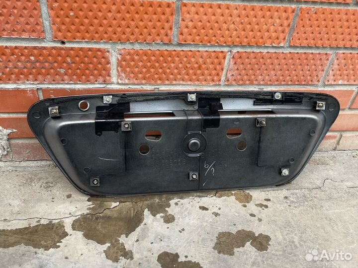 Накладка на крышку багажника lancer 9