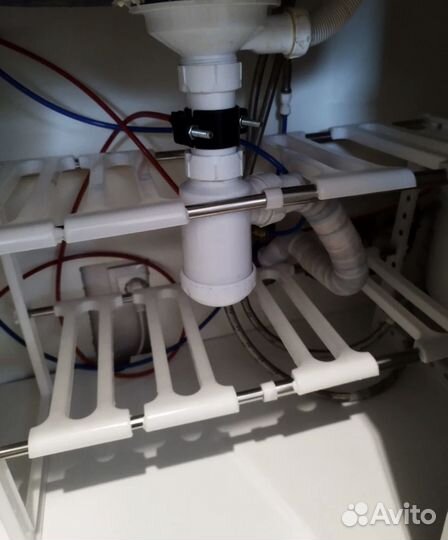 Полка под раковину