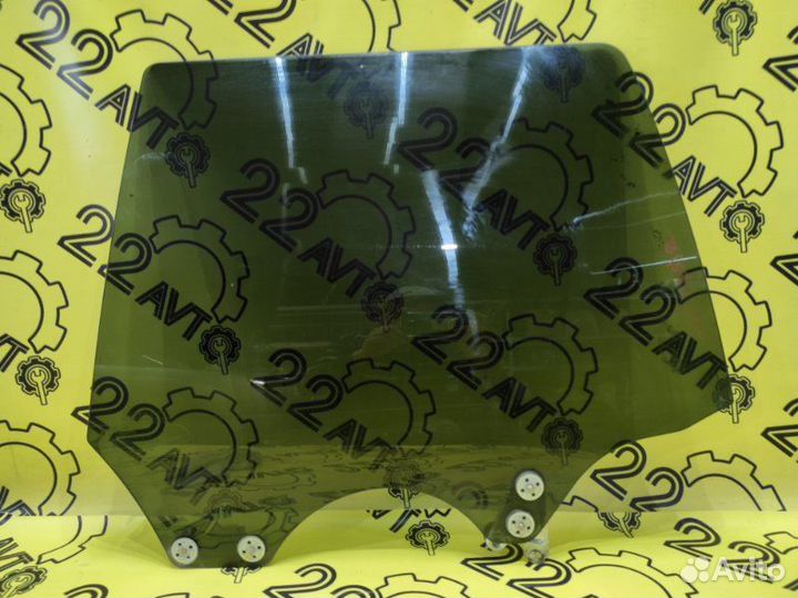 Стекло заднее левое Subaru Forester SG5 EJ205