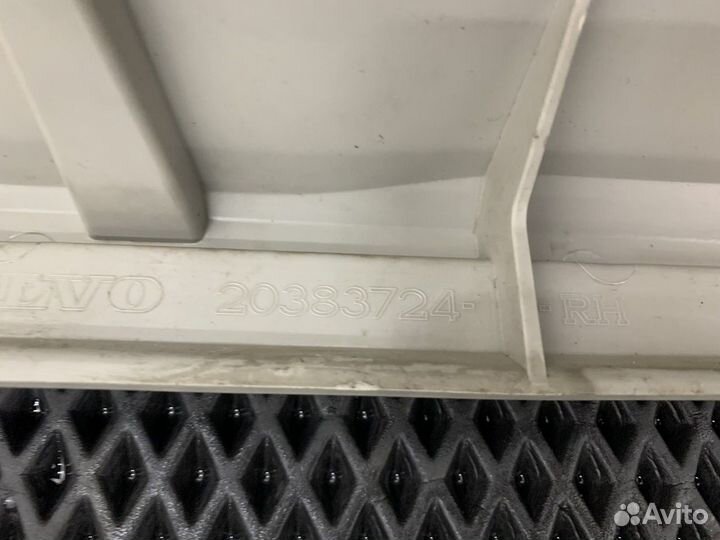 Обшивка салона правая Volvo FH, Volvo FM