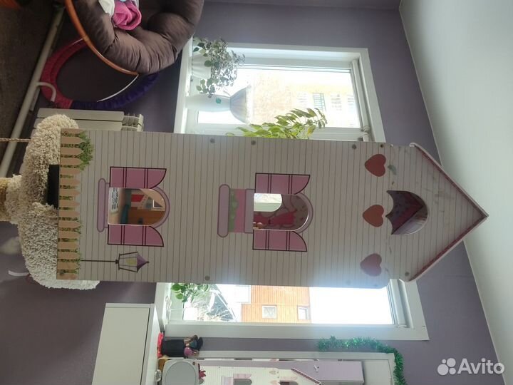 Кукольный домик с мебелью деревянный