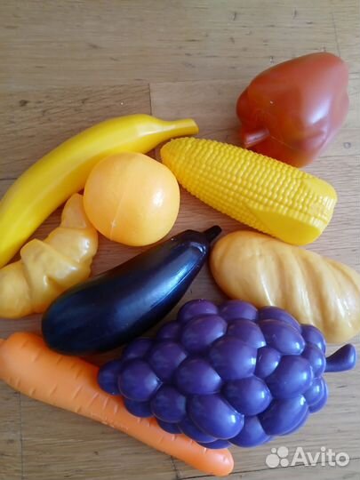 Развивающие игрушки для малышей пакетом