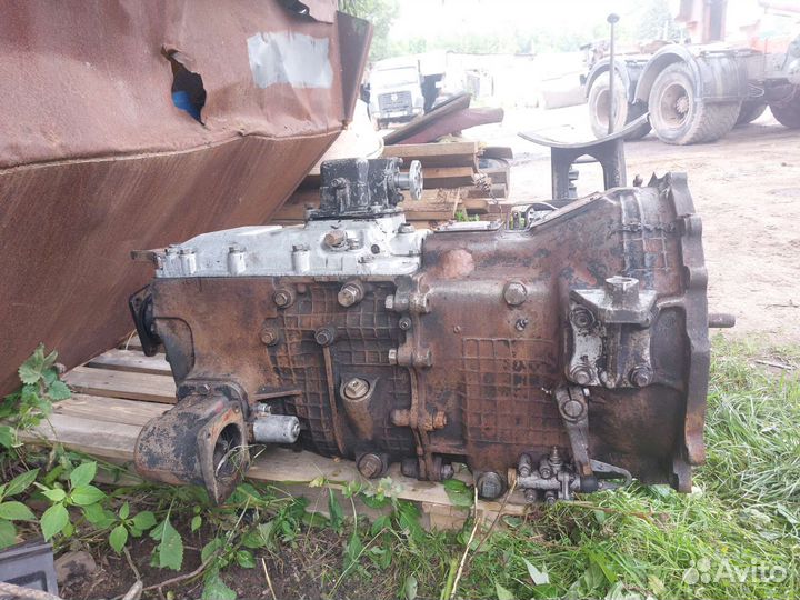 Запчасти на камаз 55111