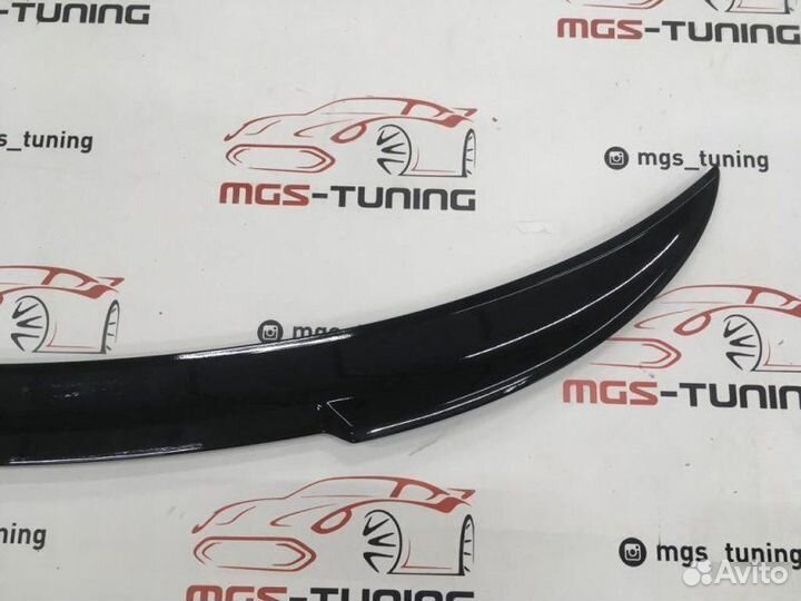 Спойлер черный M4 Style BMW 3 e90 (Тайвань)