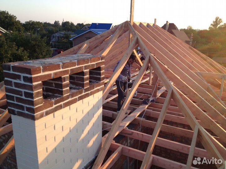 Бригада строителей