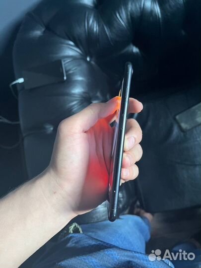 Телефон iPhone 7 plus 128