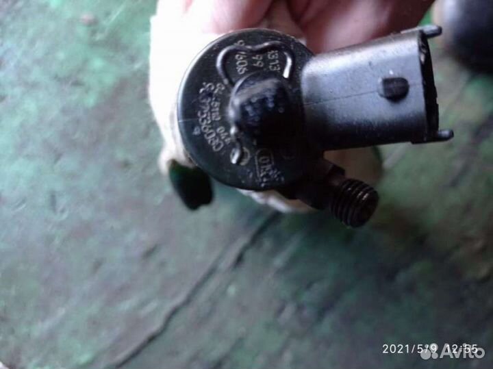 Форсунка Citroen Berlingo 1 2000г. 0445110044