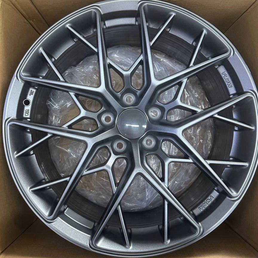 Литые диски Powcan 8.5×R19 5×114.3
