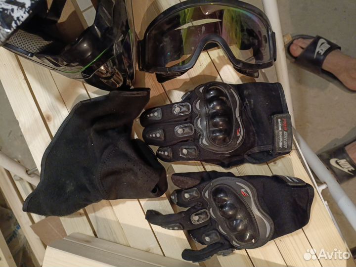 Мотошлем кроссовый