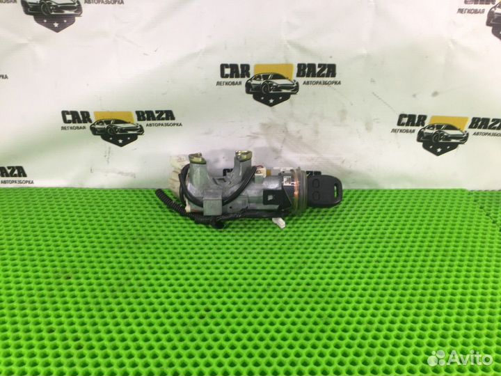 Замок зажигания c ключом Subaru Legacy