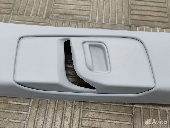 Обшивка стойки центральная левая Opel Astra H