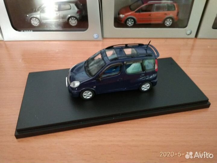 Toyota Funcargo/Echo Verso 1/43