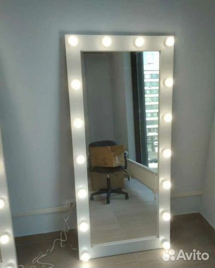 Гримерный зеркало