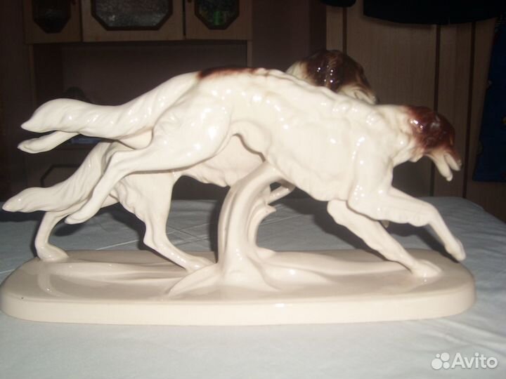 Статуэтка собаки германия