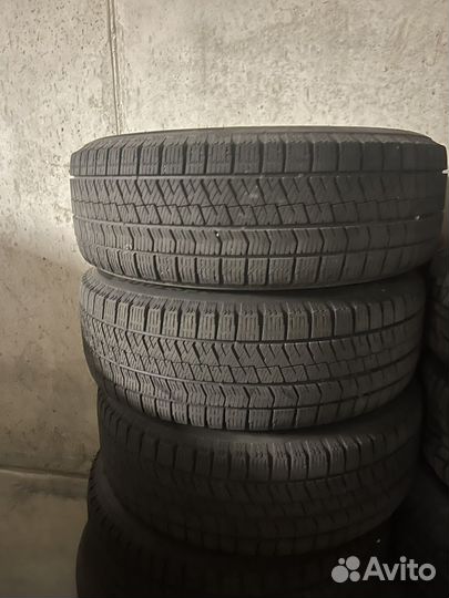 Bridgestone Blizzak PM-20 205/65 R15