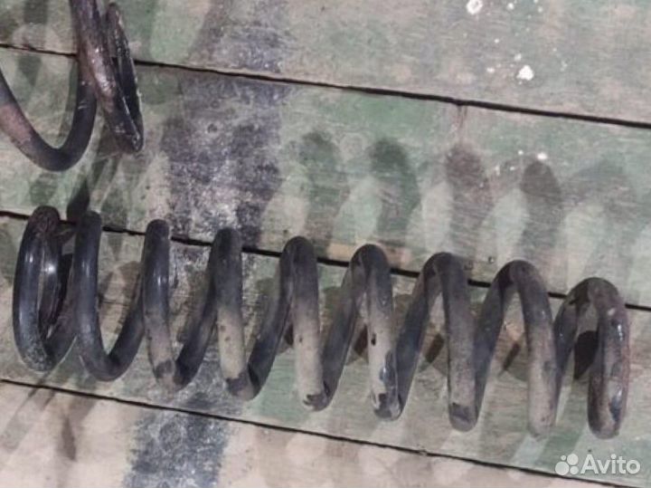 Пружина передняя на land cruiser 200