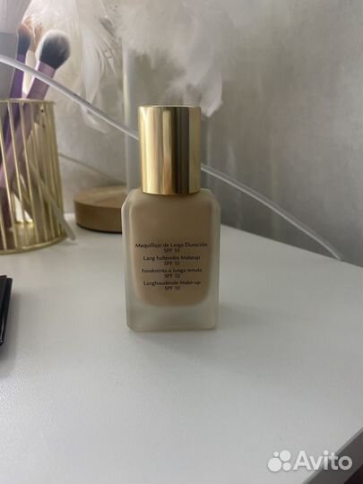 Тональная основа estee lauder