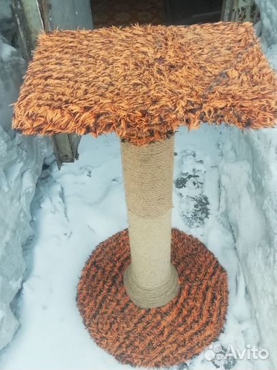 Когтеточка для кошек высокая