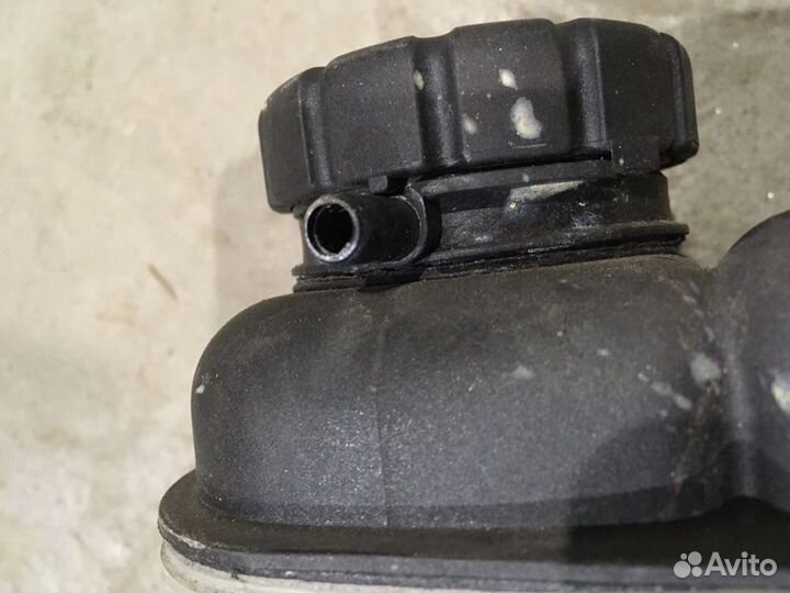 Бачок расширительный Mercedes-Benz C-Class W202