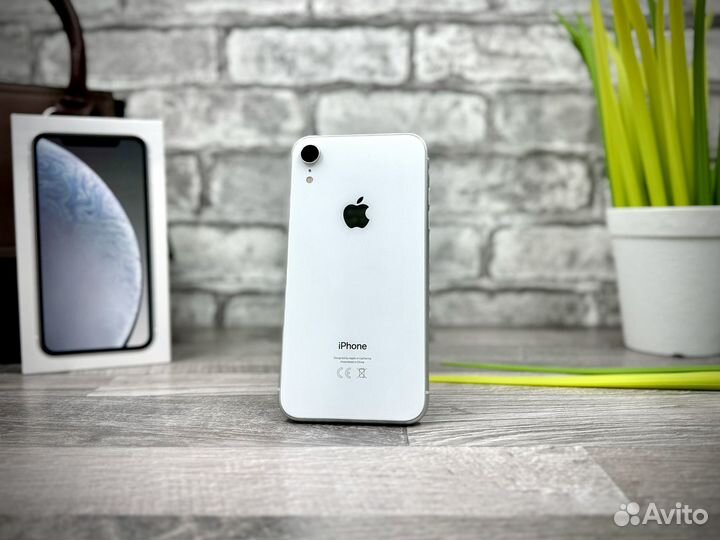 iPhone Xr, 64 ГБ