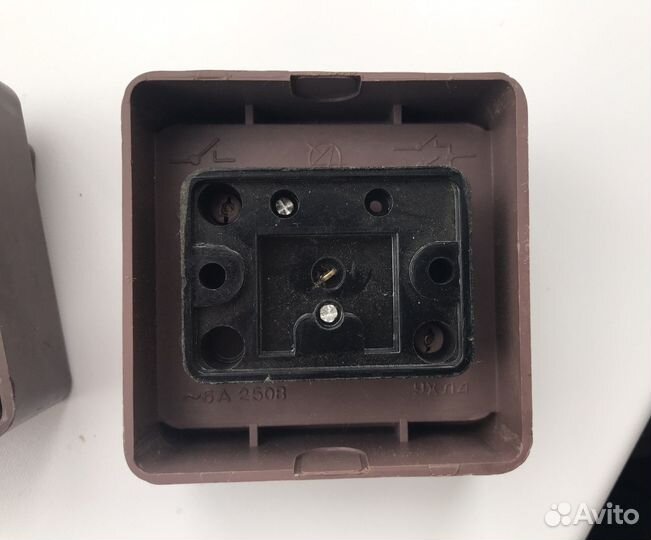 Выключатель клавишный ухл4 (2 шт.)