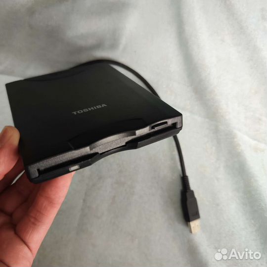 Toshiba USB FDD Kid model NO. PA3214U-2FDD