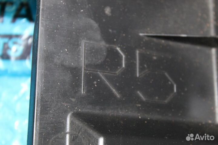 Дефлектор радиатора land cruiser 200 правый 15-21