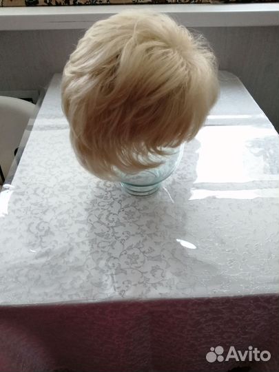 Парик светлый