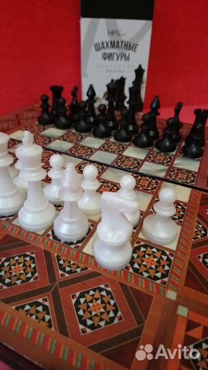 Шахматы пластиковые, шахматные фигуры