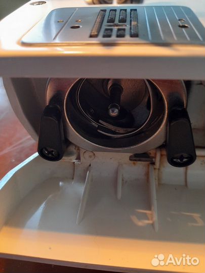 Швейная машинка brother