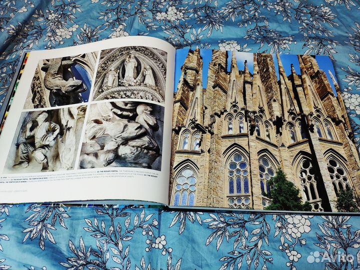 The complete works of Antoni Gaudi