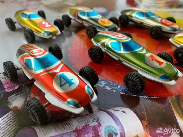 Игрушечные машинки