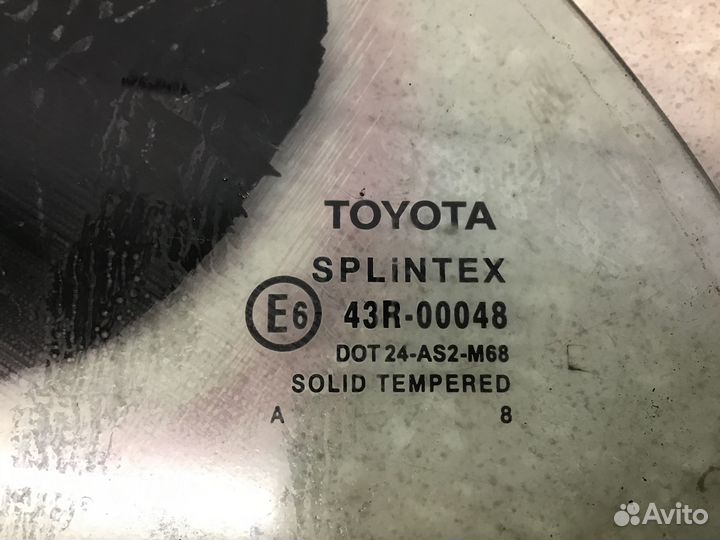 Стекло двери задней левой Toyota Avensis II 2003-2