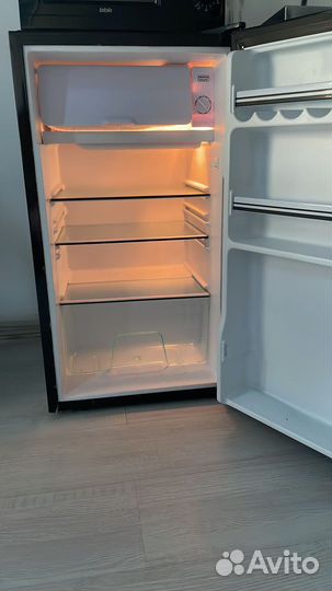 Холодильник tesler RC-95