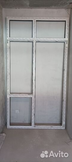 Дверь пластиковая с окном