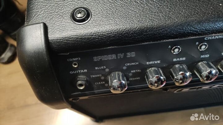 Гитарный комбик Line 6 Spider IV 30 1X12 30W