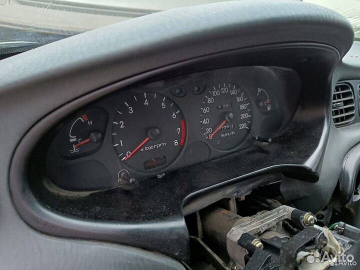 Панель приборов (щиток) Hyundai Lantra J2 1998