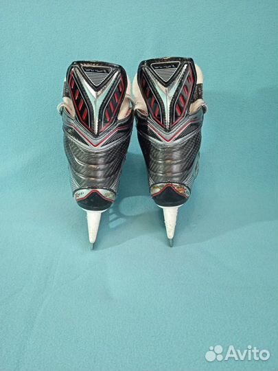 Хоккейные коньки Bauer Vapor X900 Yth 10EE